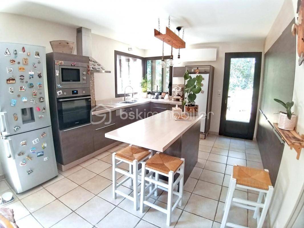 Maison à vendre, 170m², SAINT JULIEN EN BORN