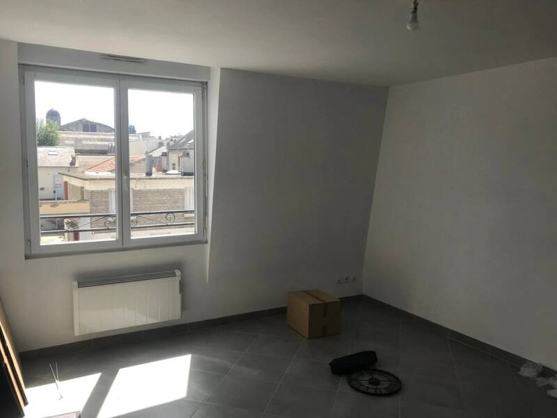 Maison à louer, 37m², VILLENEUVE SAINT GERMAIN