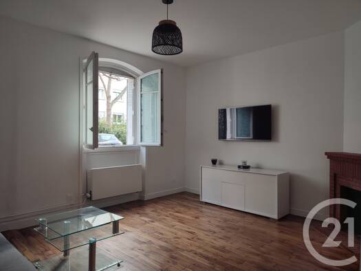 Appartement à louer 1 400 € 3 pièces 2 chambres 48,4 m² RDC La Garenne-Colombes 92250