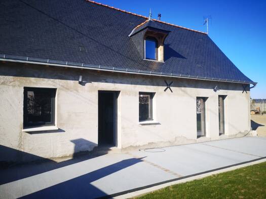 Maison à louer 1 000 € 4 pièces 3 chambres 91,6 m² Saint-Nicolas-de-Bourgueil 37140