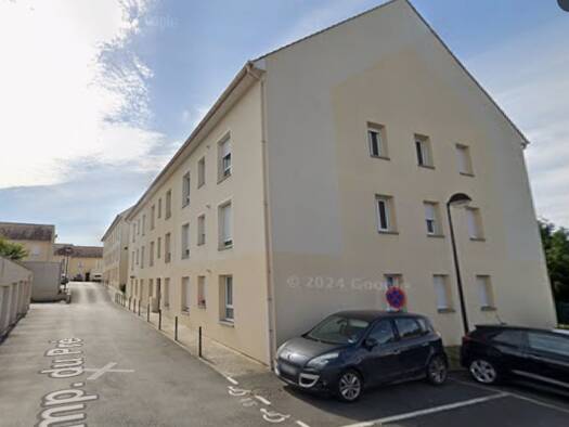 Appartement à louer 561 € 3 pièces 2 chambres 70,2 m² Étage 2/2 Estrées-Saint-Denis 60190