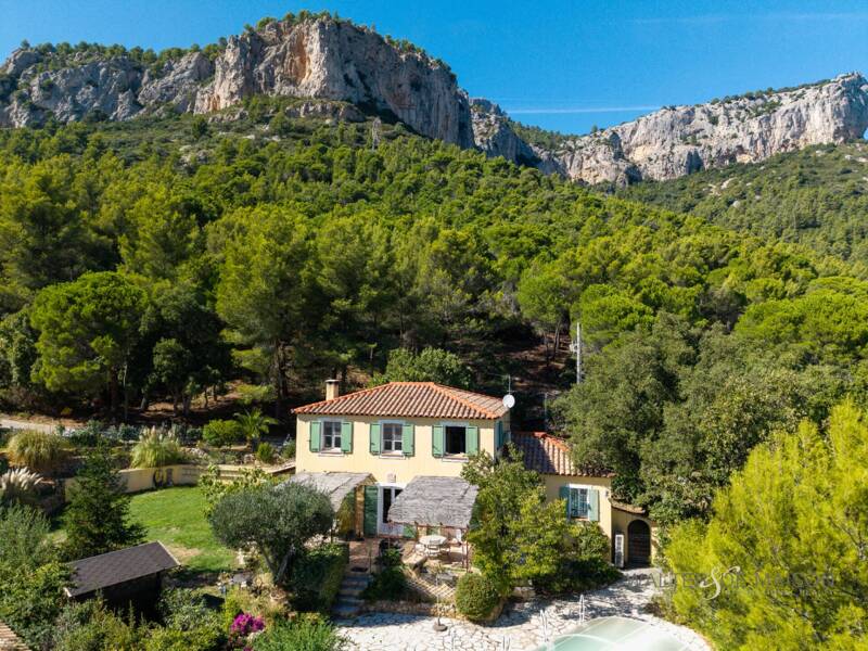 Maison à vendre, 142m², LE REVEST LES EAUX