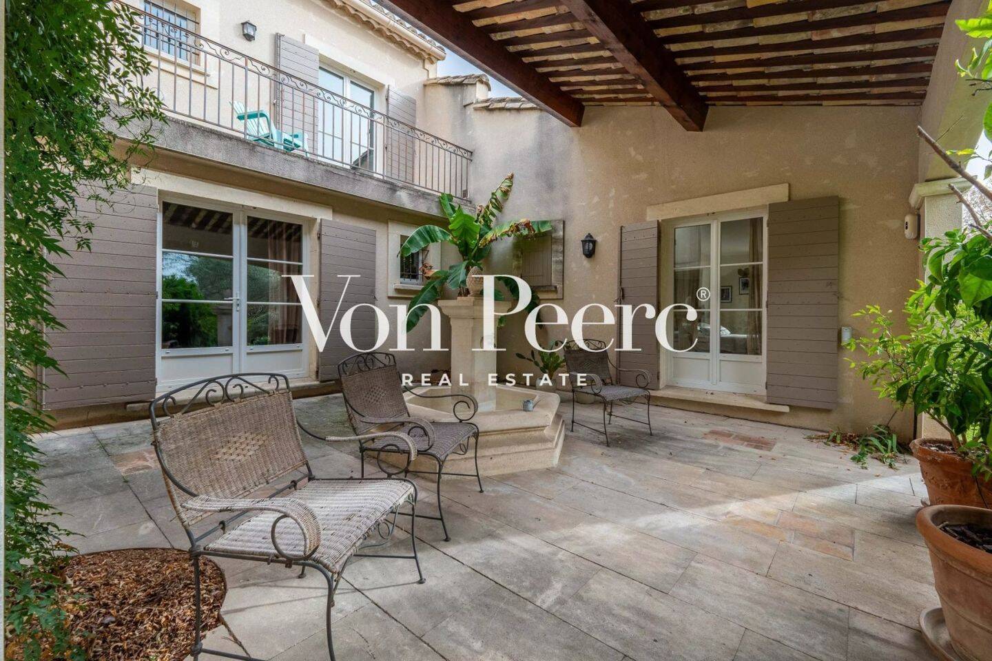 Maison à vendre, 230m², MAUSSANE LES ALPILLES