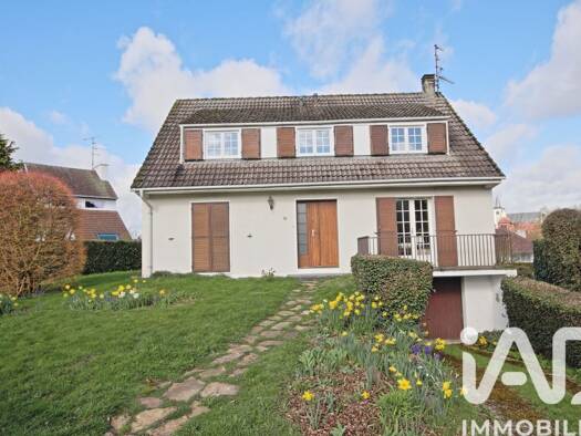 Maison à vendre 276 925 € 5 pièces 3 chambres 127 m² 654 m² de terrain Sud Est Dainville 62000