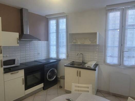 Appartement à louer 465 € 1 pièce 31 m² Étage 1/3 Centre Ancien Pamiers 09100