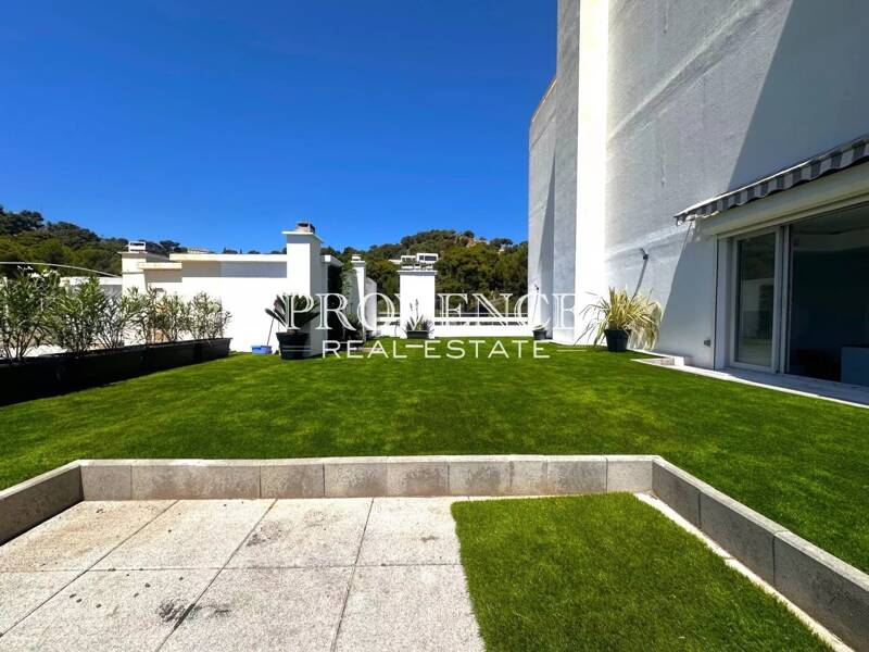 Maison à louer, 84m², MARSEILLE 8E