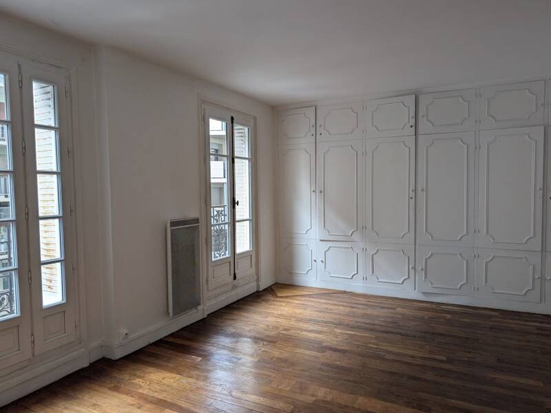 Maison à louer, 43m², PARIS 18E