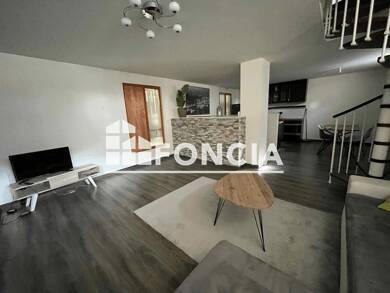 Maison à louer 1 150 € 3 pièces 2 chambres 107,5 m² Lamartine Tours 37000