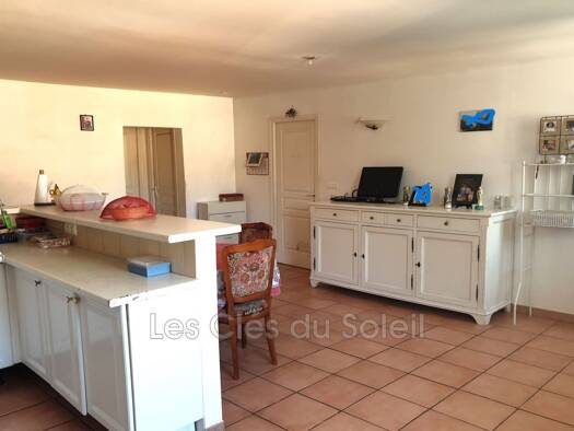 Appartement à vendre 99 000 € 3 pièces 2 chambres 67,6 m² Étage 1/2 Brignoles 83170