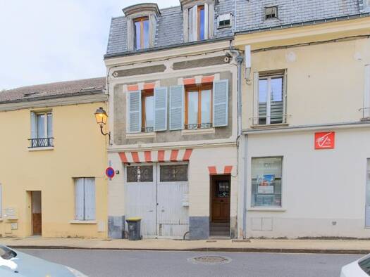 Duplex à vendre 138 320 € 3 pièces 2 chambres 58 m² Étage 1/1 Marines 95640