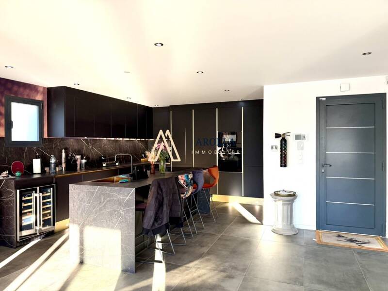 Maison à vendre, 227m², SAINT JEOIRE PRIEURE