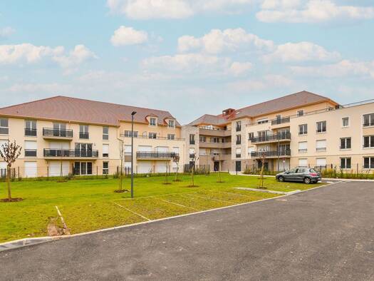 Appartement à louer 739 € 2 pièces 1 chambre 41 m² Étage 2/3 Petit Dammarie-Croix Saint Jacques Dammarie-les-Lys 77190