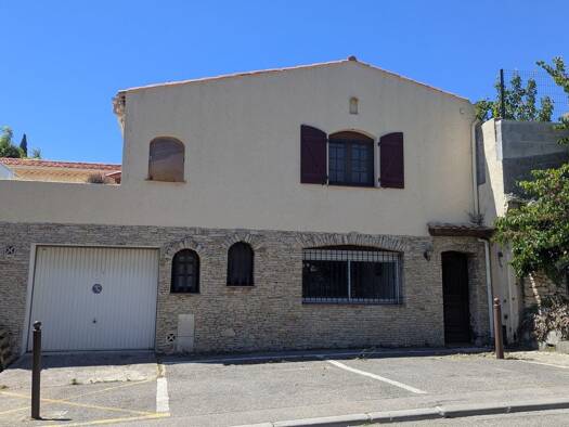 Maison à vendre 676 000 € 4 pièces 2 chambres 140 m² 330 m² de terrain Ceyreste 13600