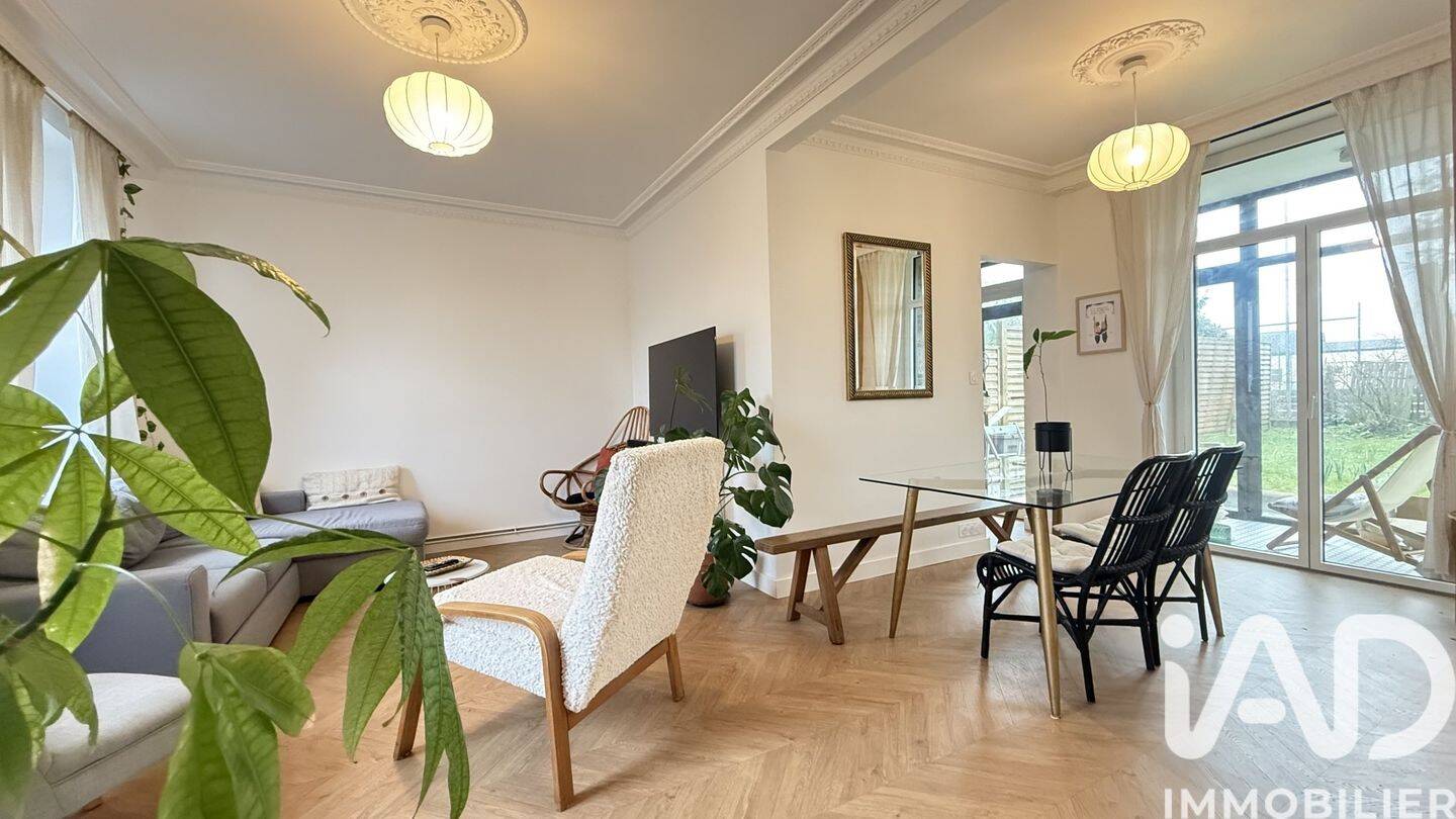 Maison à vendre, 104m², VIEUX VY SUR COUESNON