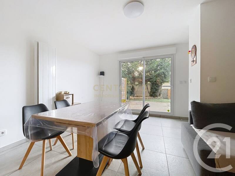 Maison à louer, 71m², L'ISLE D'ABEAU