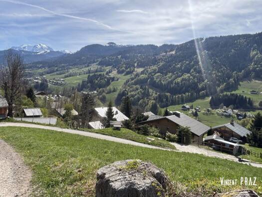 Terrain à vendre 235 000 € 669 m² de terrain Flumet 73590