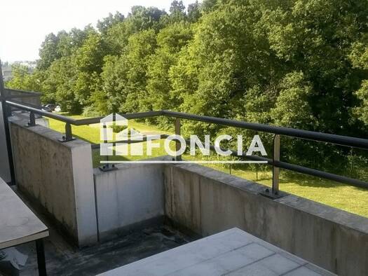 Appartement à louer 720 € 3 pièces 2 chambres 55,5 m² 2ème étage Centre-Saint Bonnet-Muissiat Villefontaine 38090