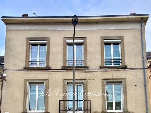 Maison à vendre 182 000 € 4 pièces 3 chambres 233 m² 92 m² de terrain Centre Sablé-sur-Sarthe 72300