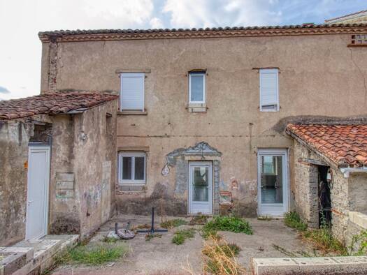 Maison à vendre 190 000 € 7 pièces 6 chambres 149 m² 1 526 m² de terrain Centre Ville Saint-Juéry 81160
