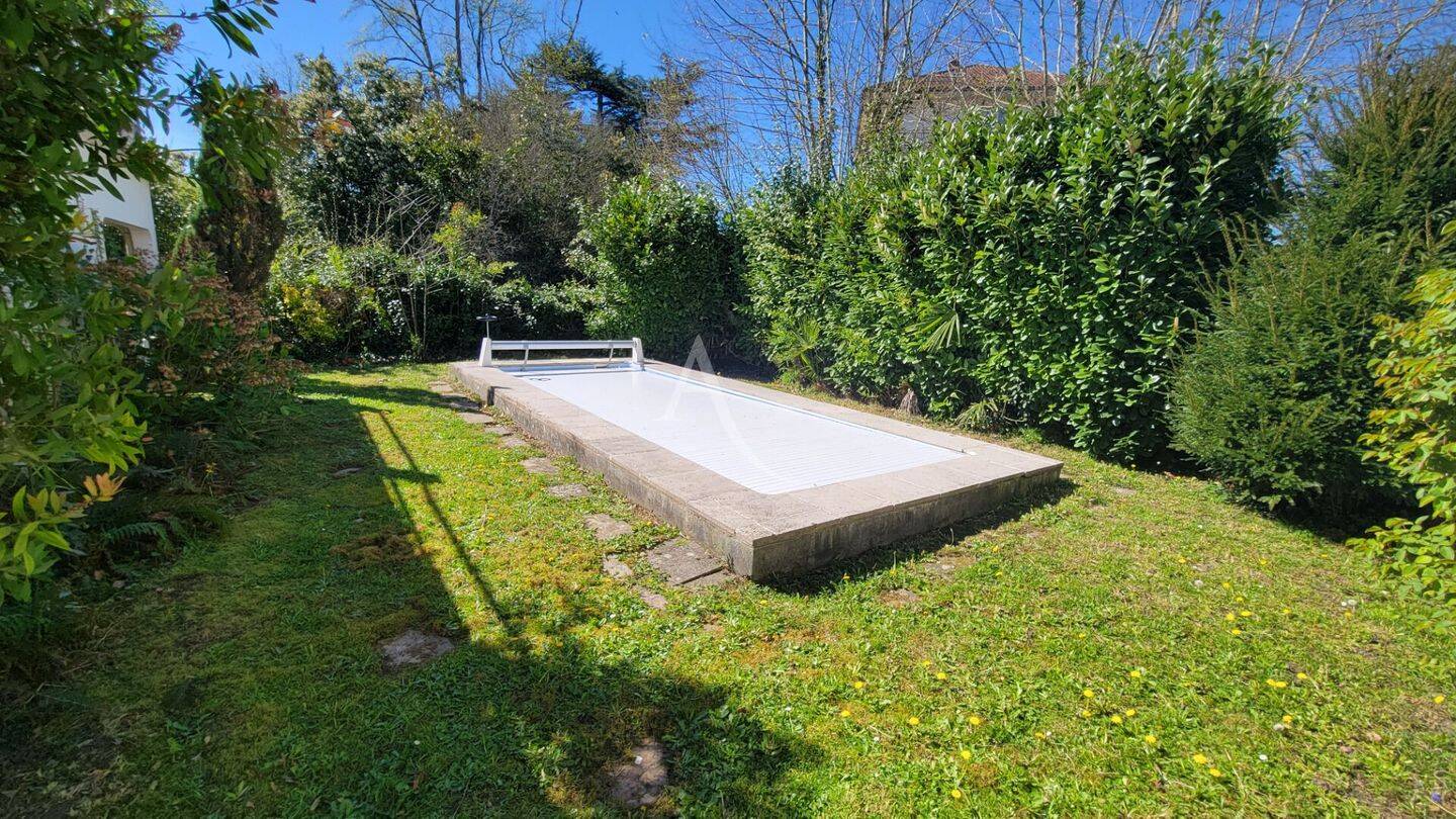 Maison à vendre, 136m², PAU