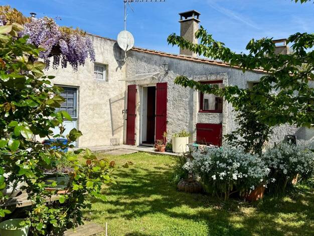 Maison à vendre 492 500 € 3 pièces 2 chambres 49 m² 826 m² de terrain Saint-Clément-des-Baleines 17590