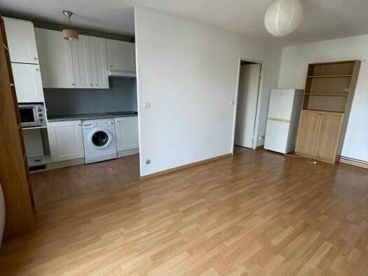 Appartement à louer 656 € 2 pièces 1 chambre 48,2 m² 3ème étage Croix-daurade Toulouse 31200