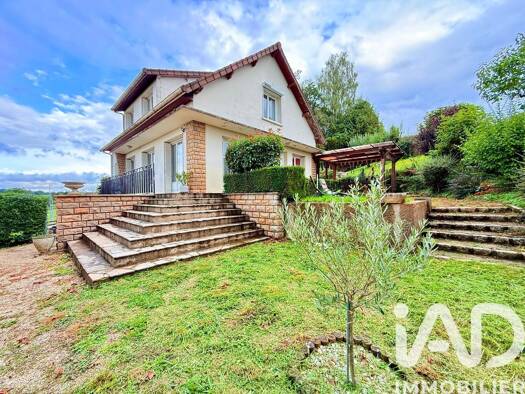 Maison à vendre 175 000 € 8 pièces 5 chambres 141 m² 1 542 m² de terrain Charolles 71120