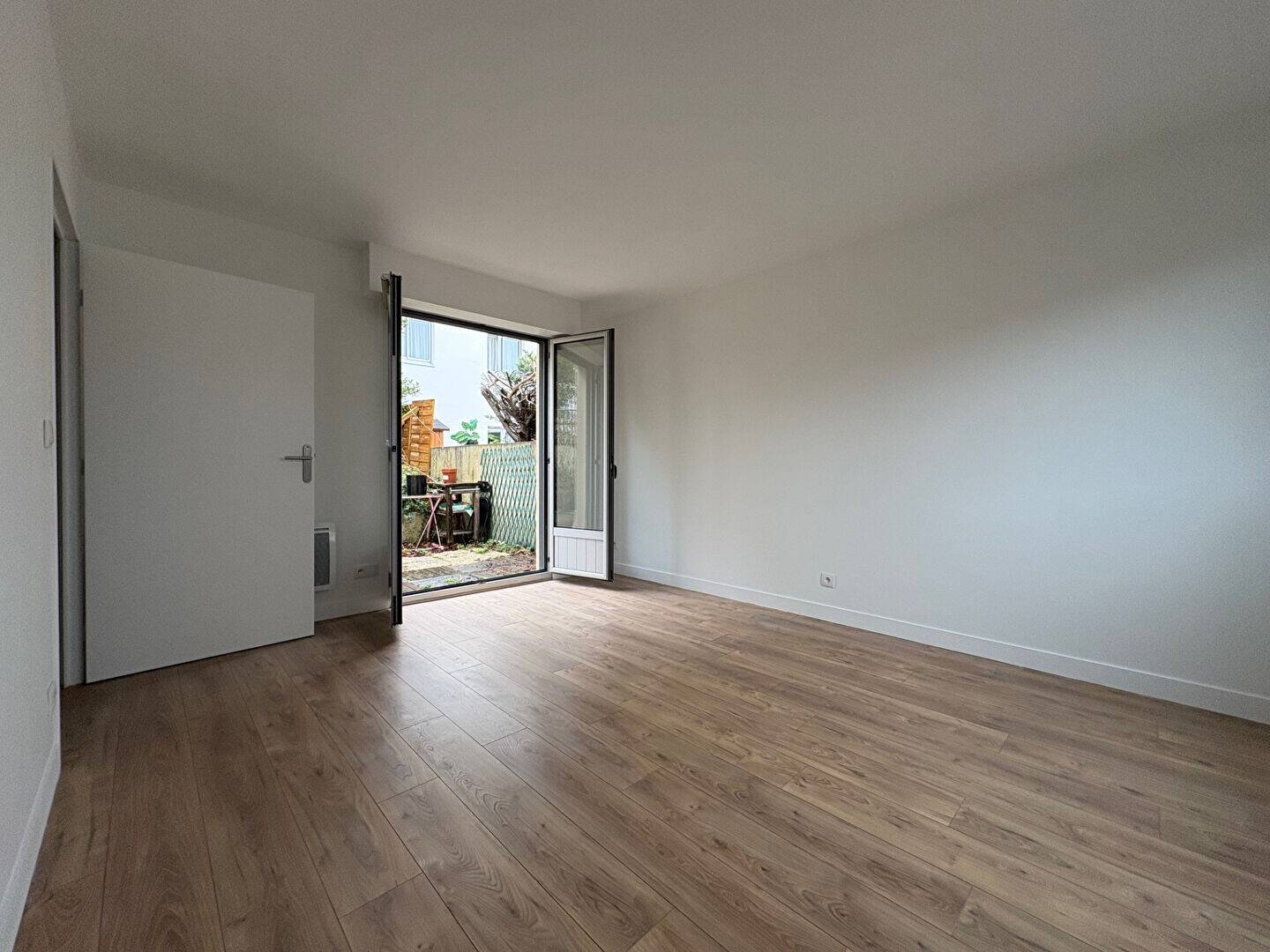 Maison à louer, 25m², ISSY LES MOULINEAUX