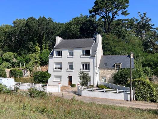 Maison à vendre 177 450 € 5 pièces 3 chambres 128 m² 870 m² de terrain Beuzec-Cap-Sizun 29790