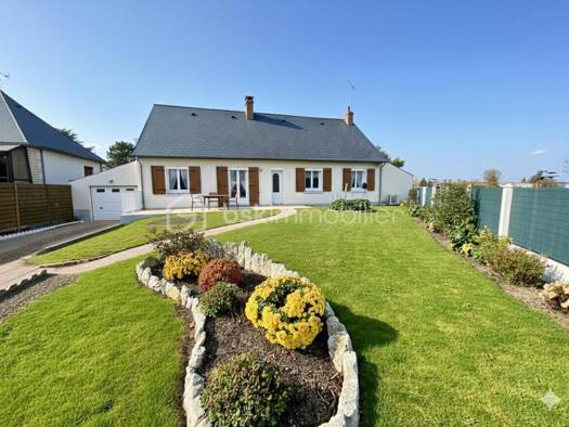 Maison en viager occupé Bouquet 28 300 € 6 pièces 4 chambres 155 m² 1 036 m² de terrain Montbarrois 45340