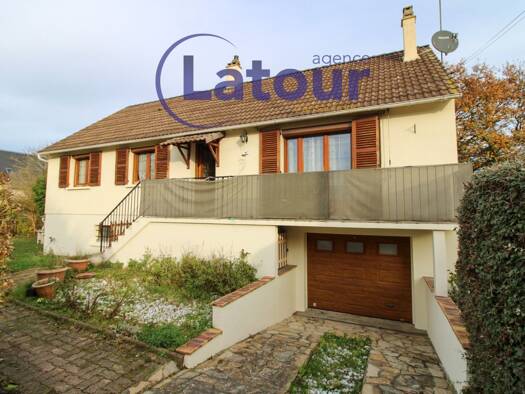 Maison de plain-pied à vendre 252 000 € 5 pièces 3 chambres 87 m² 970 m² de terrain Dreux 28100