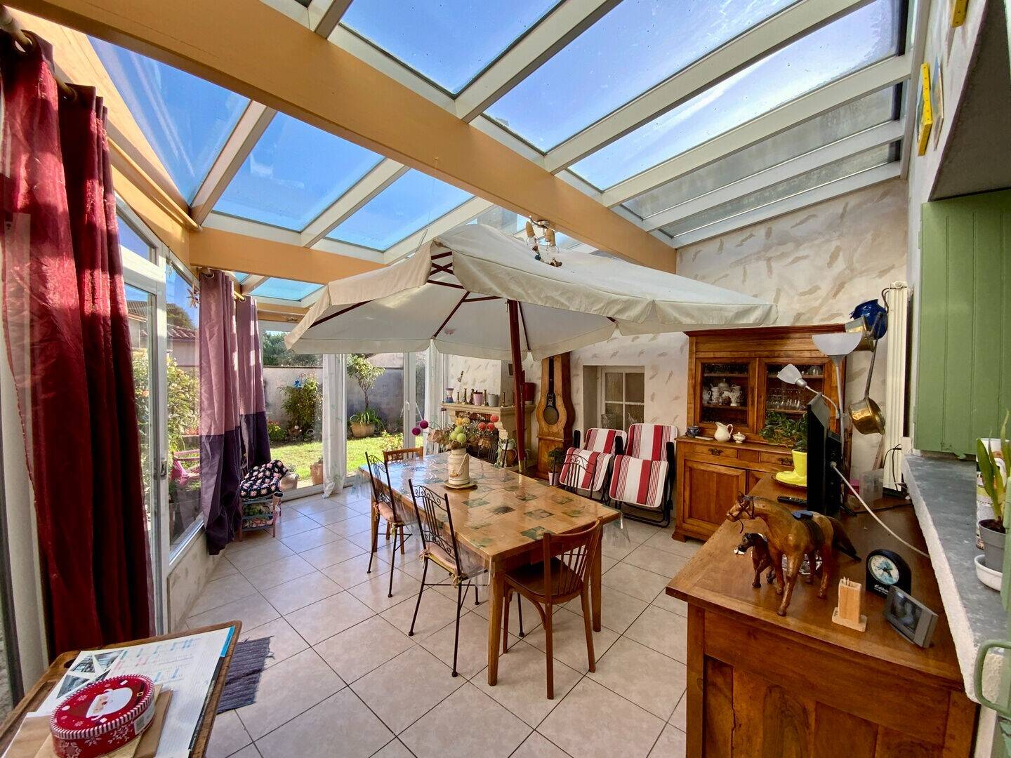 Maison à vendre, 260m², SAINT GENIS DE SAINTONGE