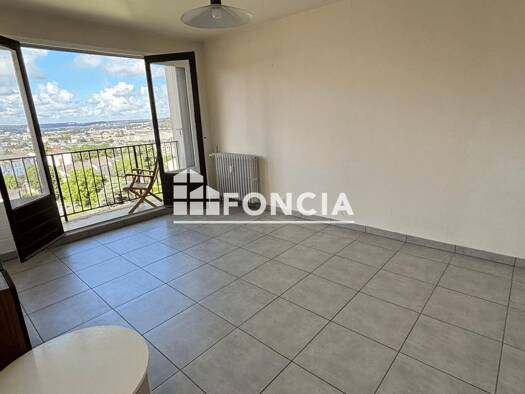 Appartement à vendre 67 500 € 2 pièces 1 chambre 42 m² Étage 5/5 Netreville Évreux 27000