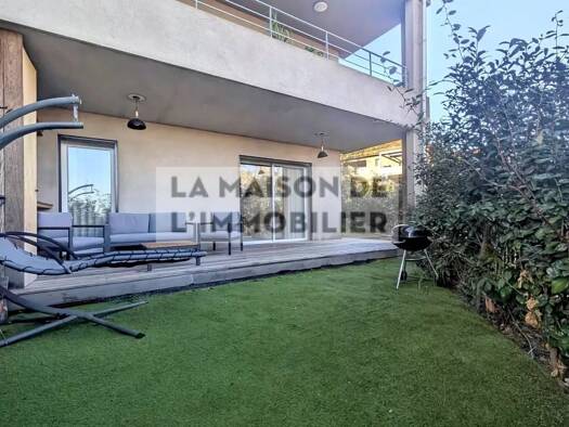 Appartement à vendre - Première occupation 309 000 € 2 pièces 1 chambre 54,2 m² RDC Sotta 20146