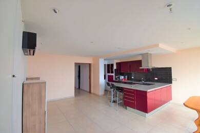 Appartement à louer 895 € 3 pièces 2 chambres 76 m² Étage 13/15 La Duchère Lyon 9ème 69009