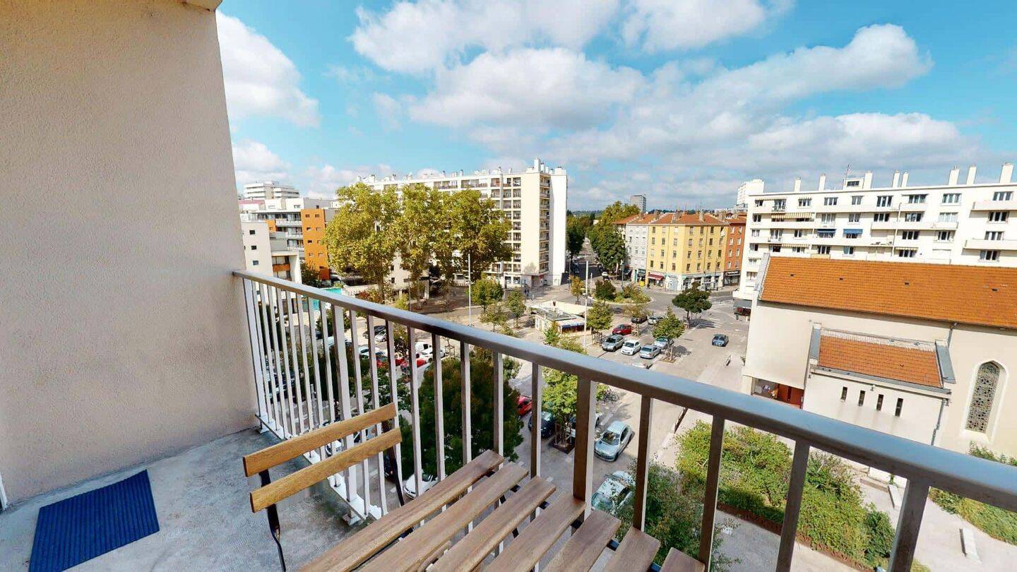 Room in Place Wilson, Villeurbanne for 82 m² with 4 bedrooms - C — 6