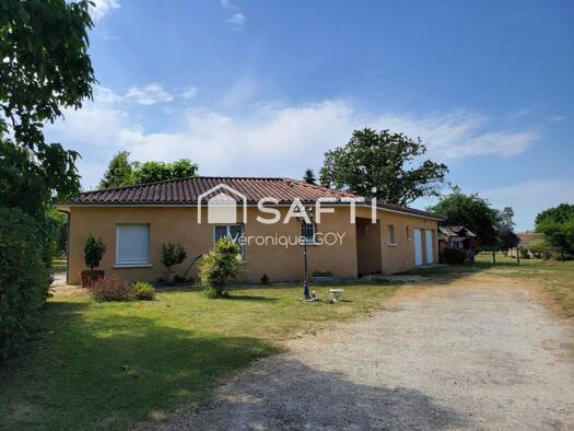 Pavillon à vendre 230 000 € 5 pièces 4 chambres 120 m² 2 327 m² de terrain Saint Aulaye-Puymangou 24410
