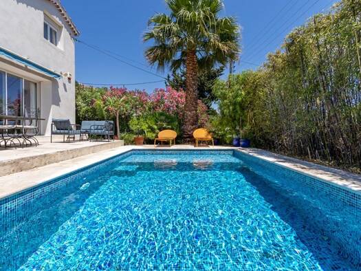 Maison à vendre 988 000 € 5 pièces 4 chambres 160 m² 510 m² de terrain Les Ameniers Toulon 83000