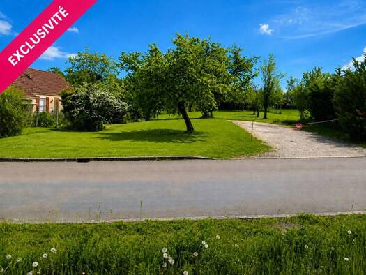 Terrain constructible à vendre 30 000 € 1 100 m² de terrain Carisey 89360