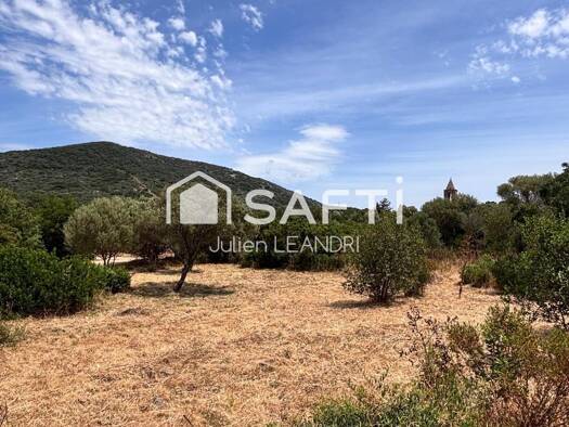 Terrain constructible à vendre 268 000 € 1 500 m² de terrain Figari 20114