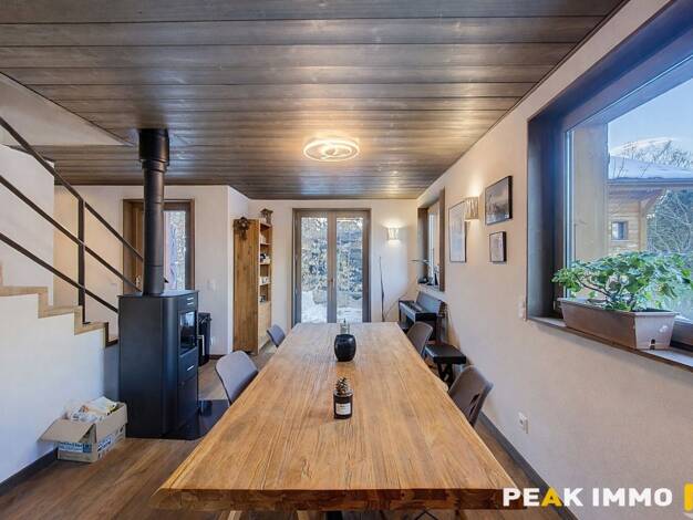 Chalet à vendre 1 100 000 € 5 pièces 4 chambres 150 m² 233 m² de terrain Les Houches 74310