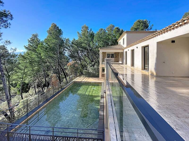 Maison à louer, 244m², LE THOLONET