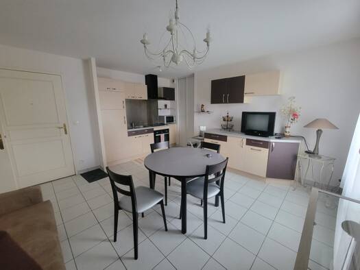 Appartement à vendre - Première occupation 74 000 € 2 pièces 1 chambre 35 m² Étage 1/3 Saint-Quentin 02100