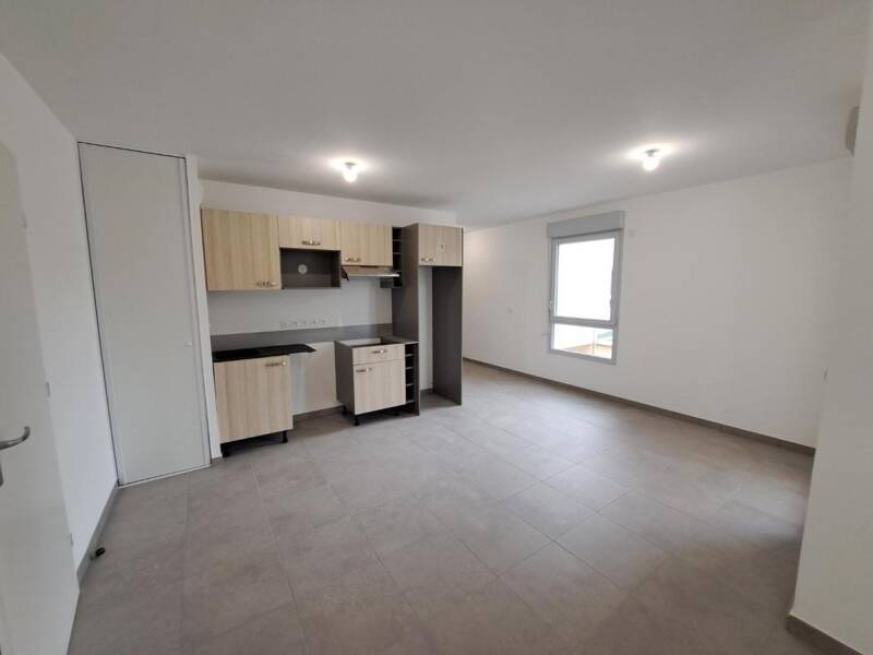 Maison à louer, 65m², L'ISLE D'ABEAU