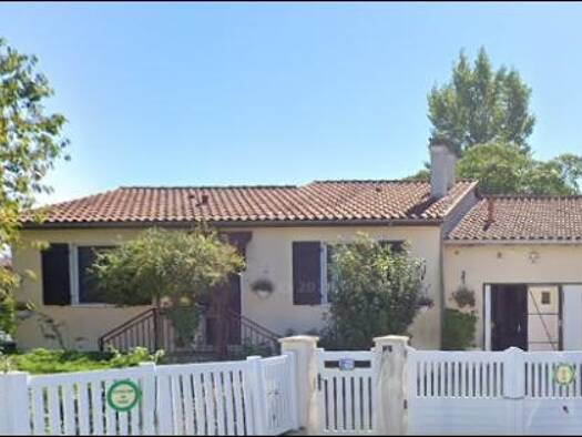 Maison de plain-pied à vendre 96 000 € 5 pièces 2 chambres 80 m² 938 m² de terrain Miélan 32170