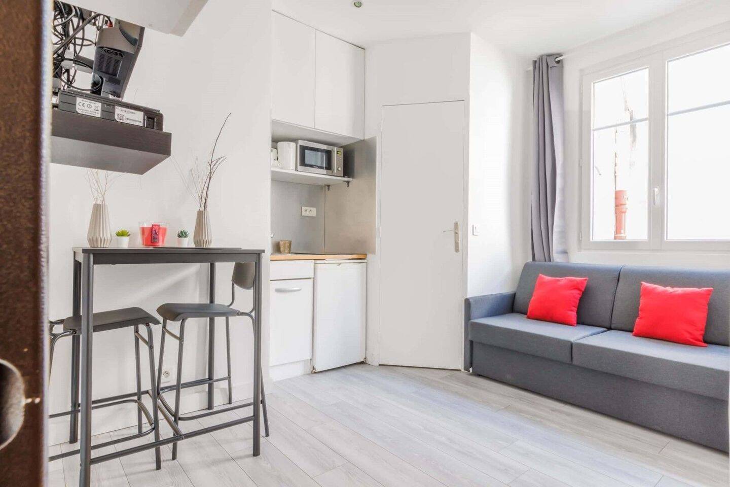 Maison à louer, 9m², LEVALLOIS PERRET