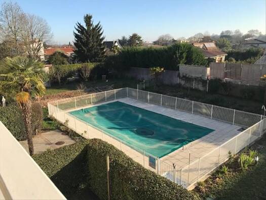 Appartement à louer 855 € 3 pièces 2 chambres 51 m² Étage 2/2 Bourg Eysines 33320