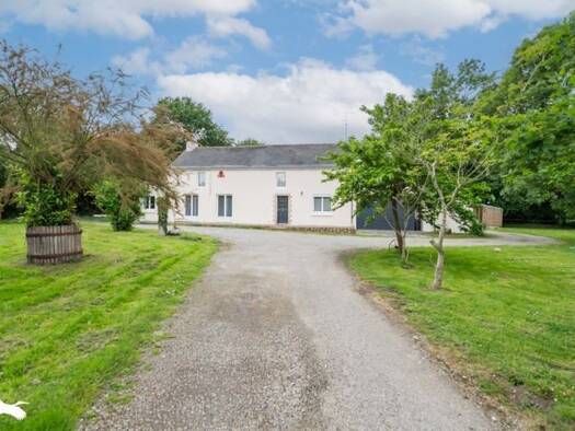 Maison à vendre 350 946 € 6 pièces 4 chambres 140,86 m² 7 056 m² de terrain Fay-de-Bretagne 44130