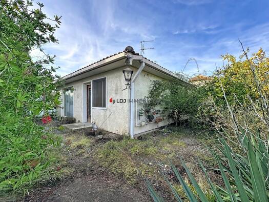 Maison de plain-pied à vendre 185 000 € 4 pièces 3 chambres 94 m² 399 m² de terrain Ouest Prades 66500