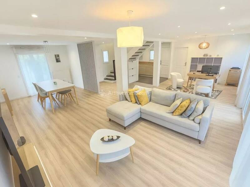 Maison à vendre, 155m², CRECY LA CHAPELLE